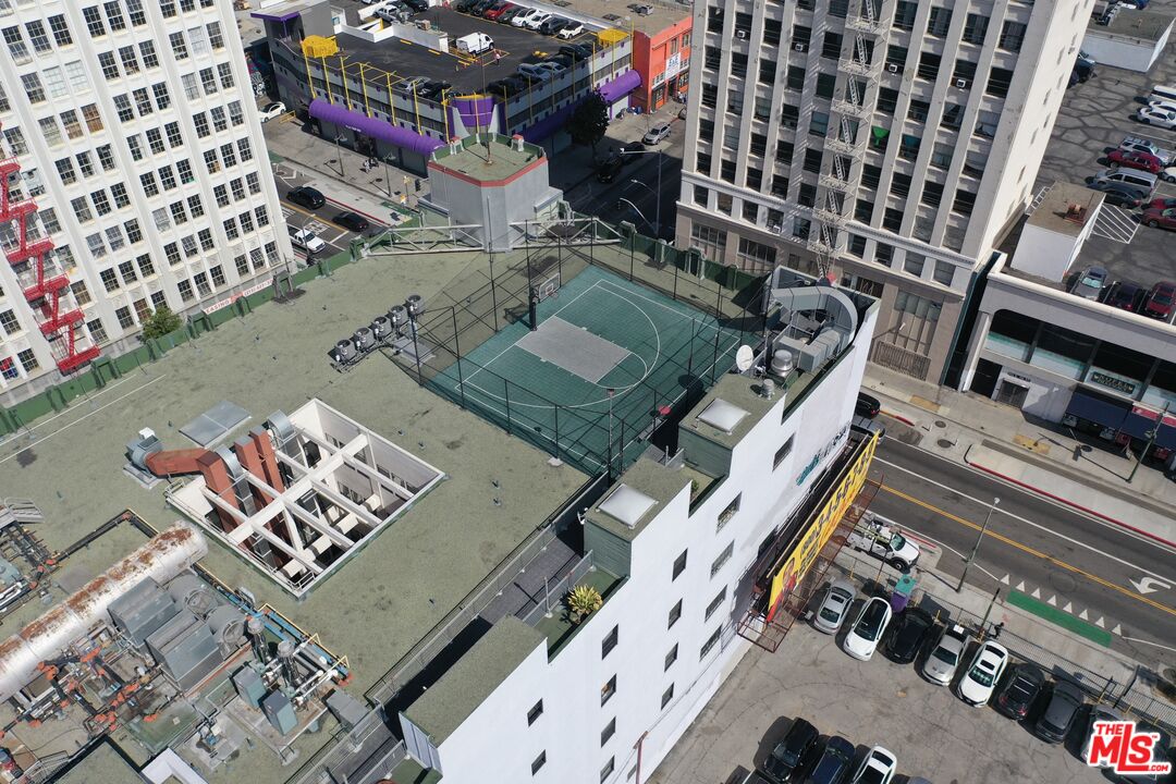 315 E 8th St Unit: 1105