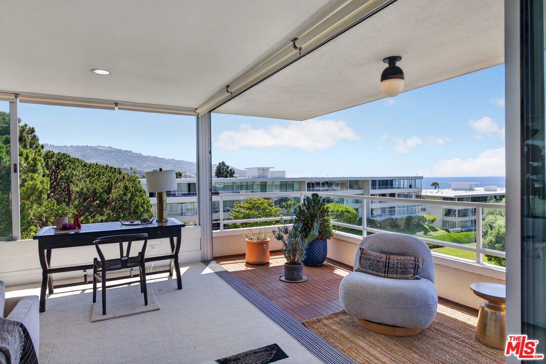 32646 Coastsite Dr Unit: 202