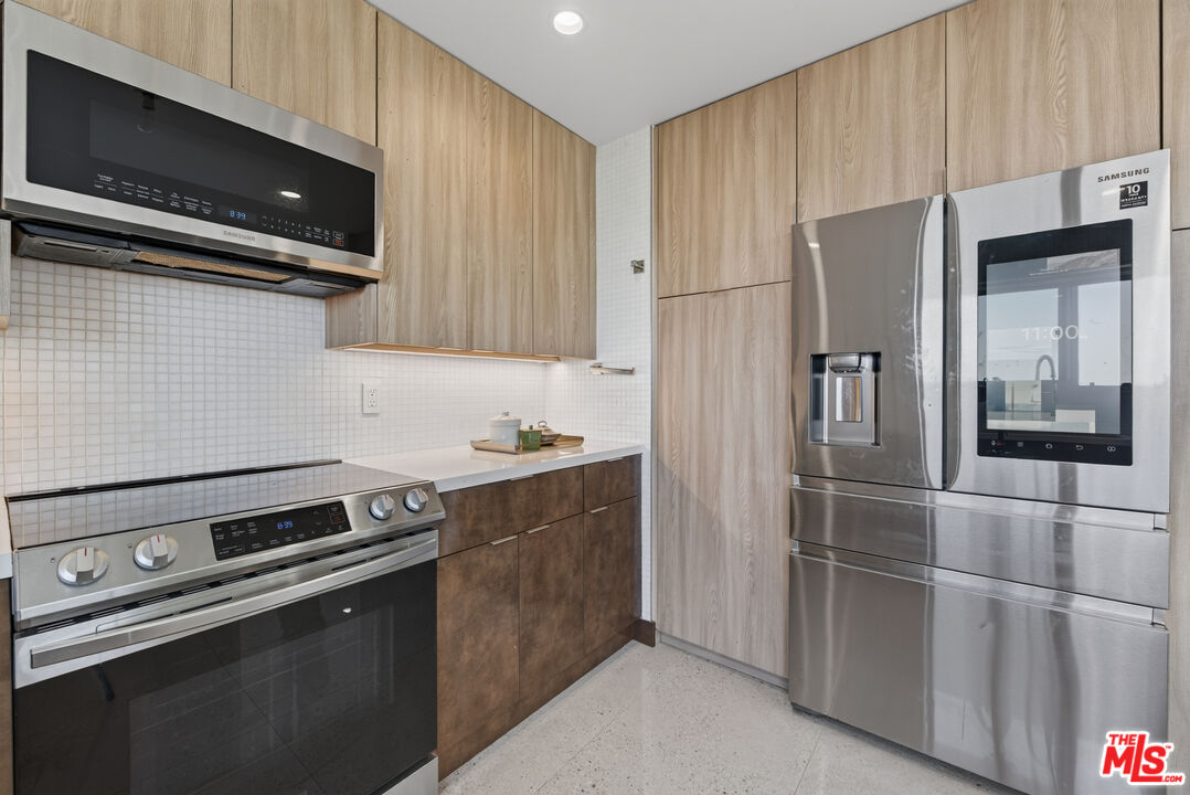 32646 Coastsite Dr Unit: 202