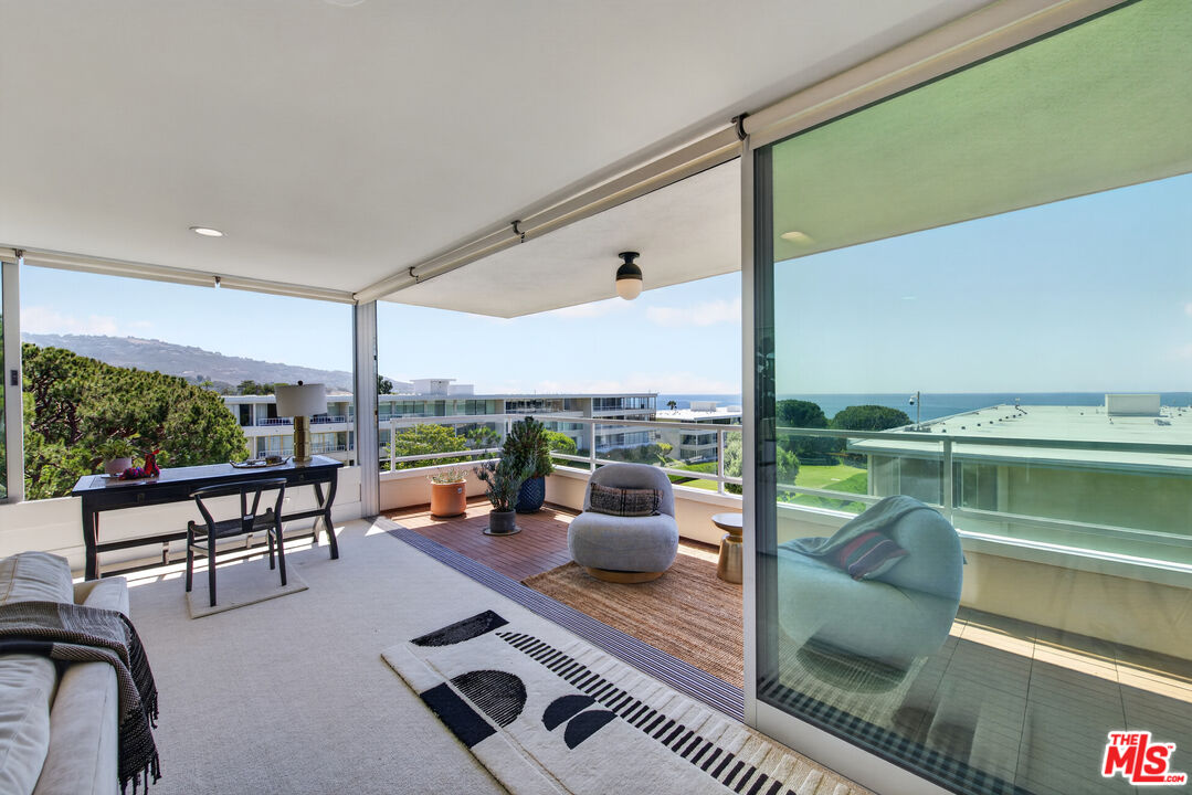 32646 Coastsite Dr Unit: 202