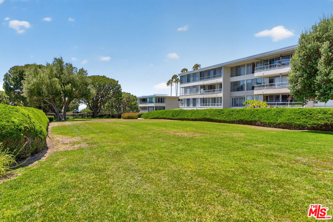32646 Coastsite Dr Unit: 202