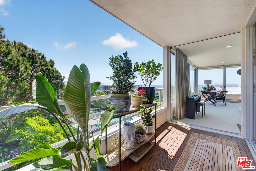 32646 Coastsite Dr Unit: 202