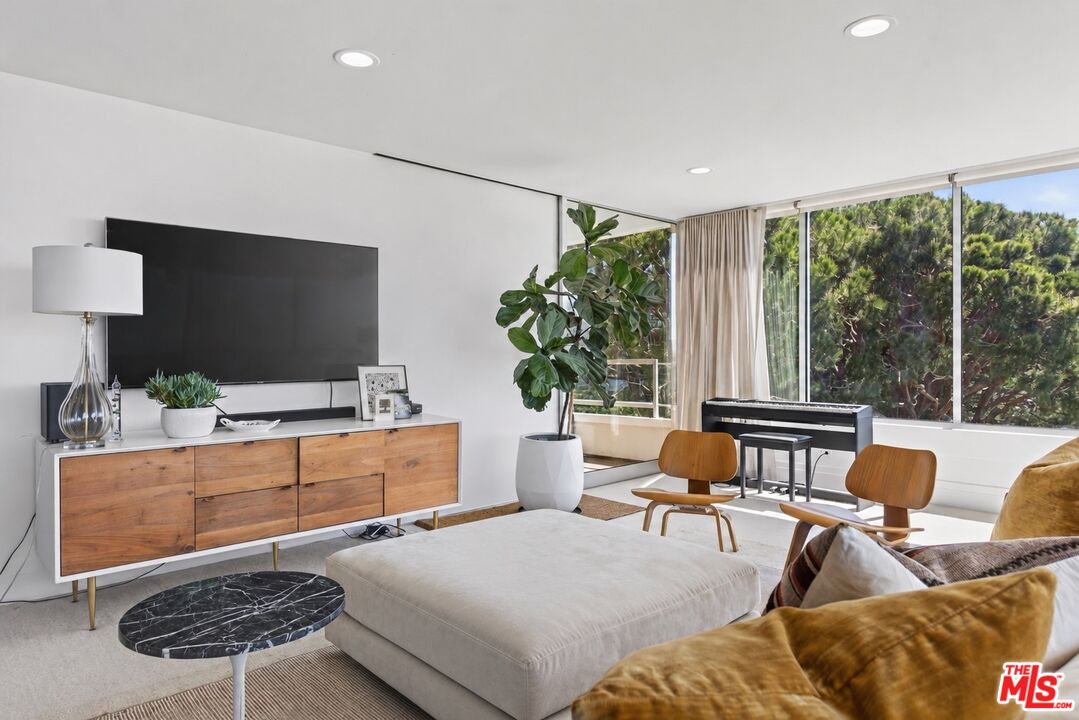 32646 Coastsite Dr Unit: 202