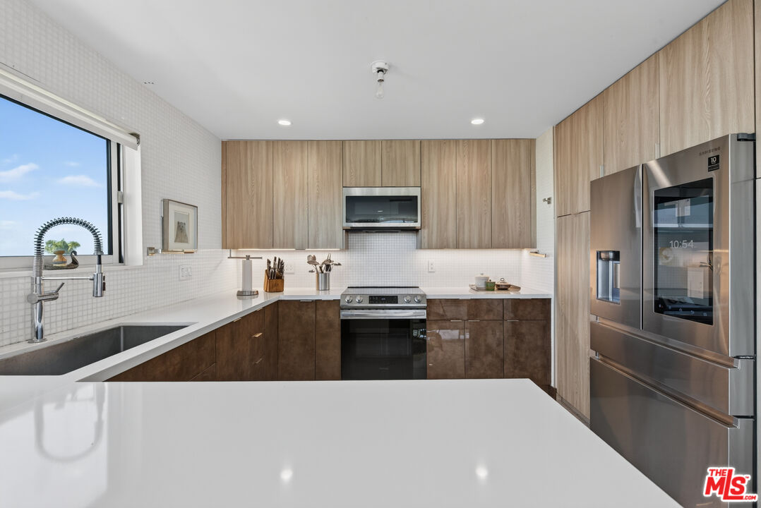 32646 Coastsite Dr Unit: 202