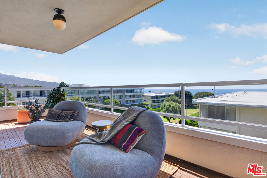 32646 Coastsite Dr Unit: 202