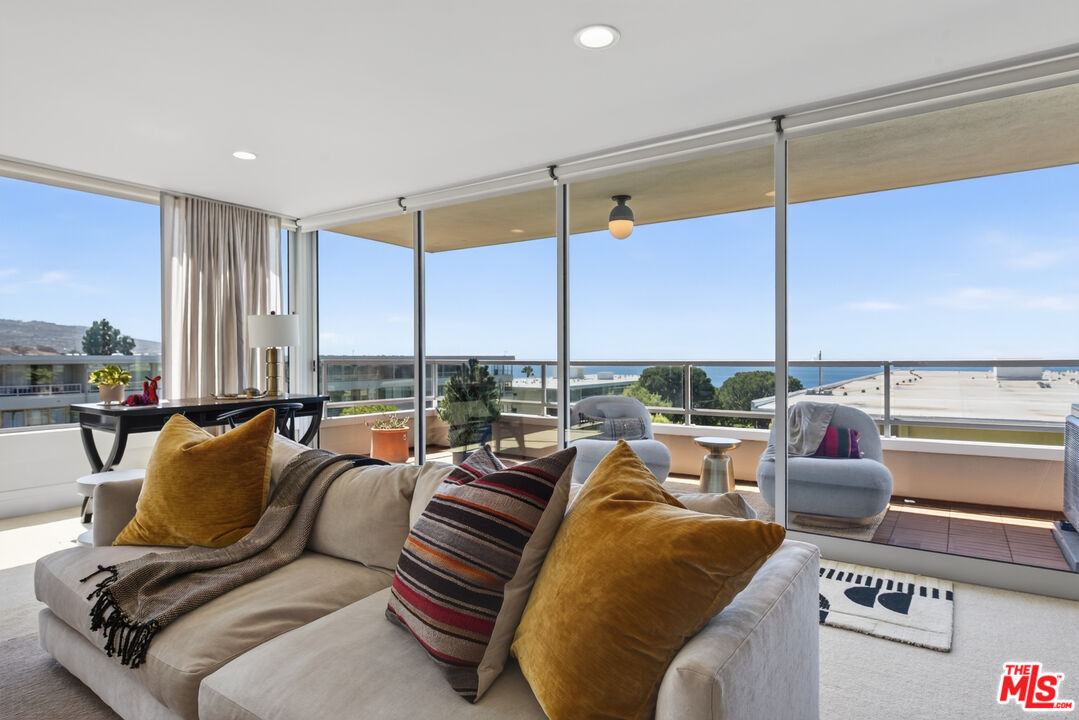 32646 Coastsite Dr Unit: 202