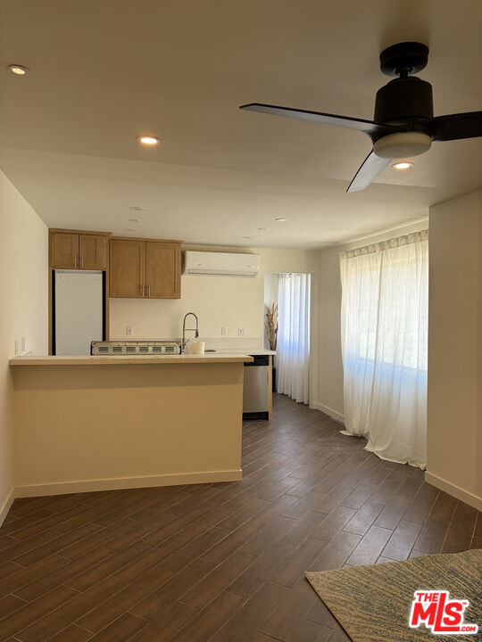 64285 Spyglass Ave Unit: 16