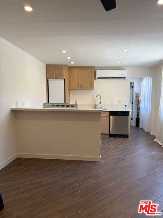 64285 Spyglass Ave Unit: 16