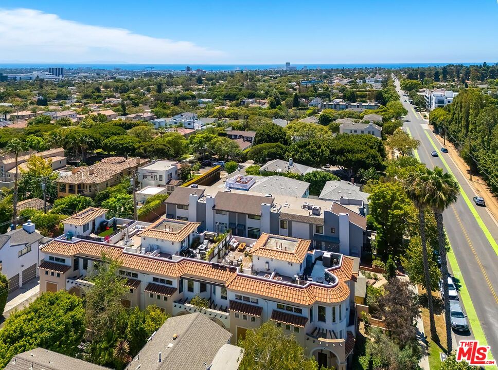 2922 Montana Ave Unit: D
