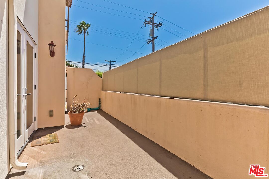 2922 Montana Ave Unit: D