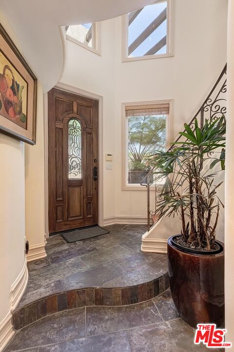 2922 Montana Ave Unit: D