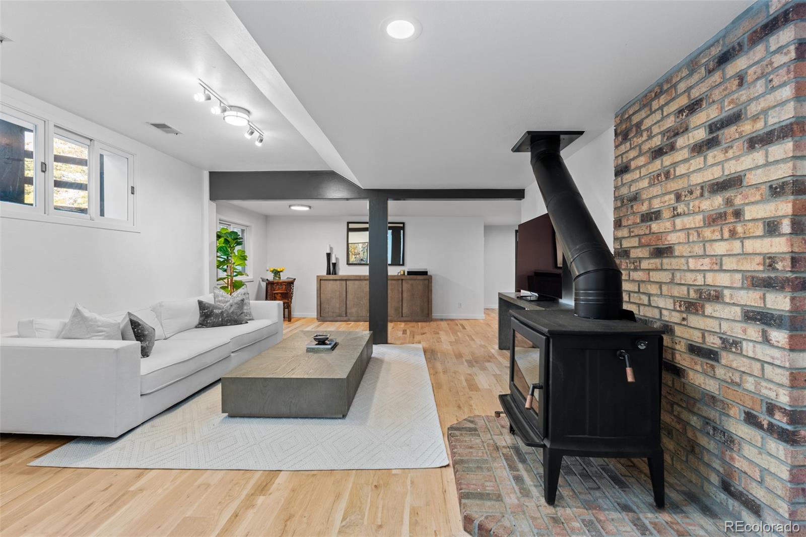 5396 Bear Mountain
