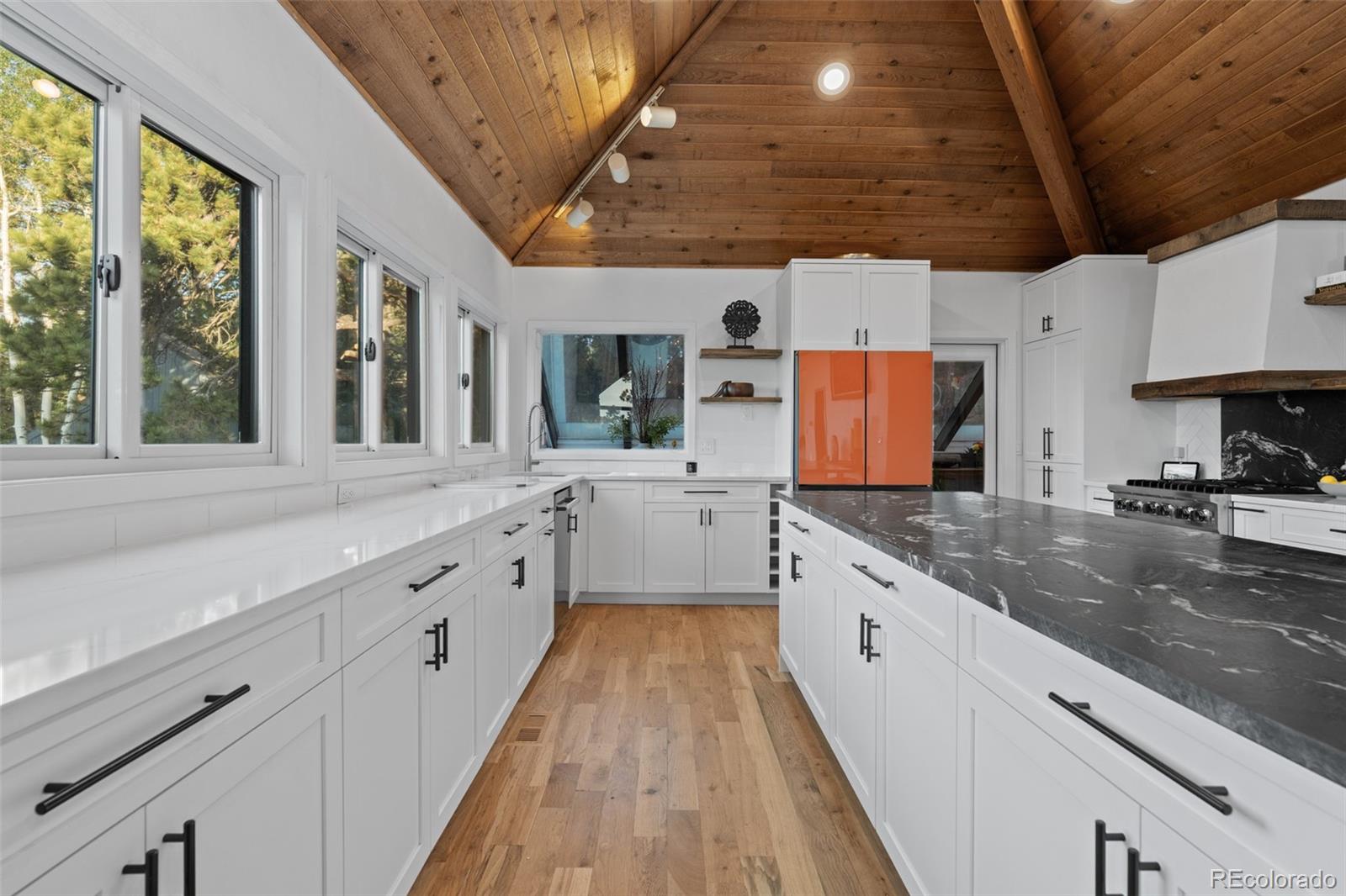 5396 Bear Mountain
