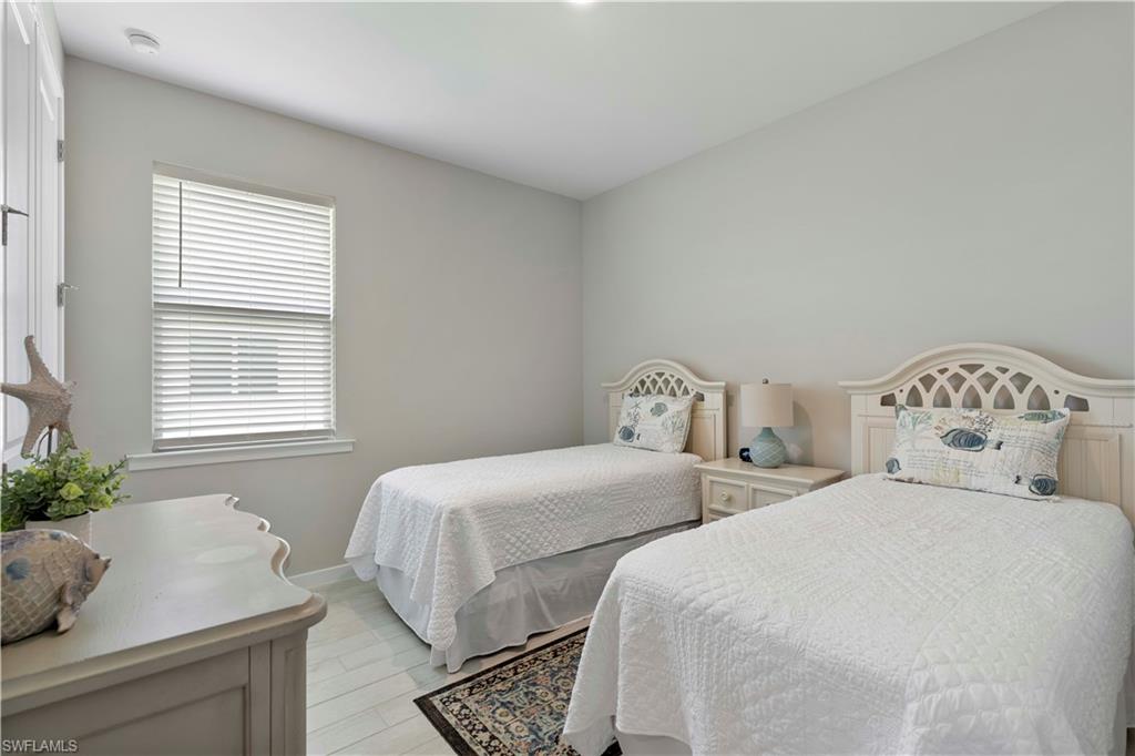 17911 Shade Tree LOOP