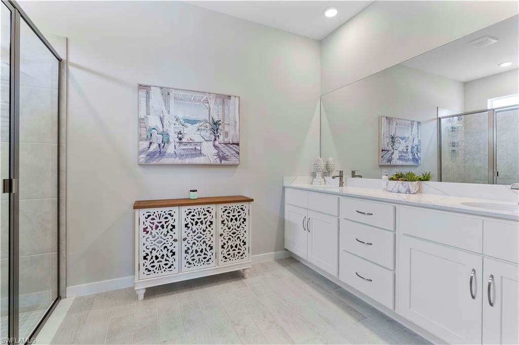 17911 Shade Tree LOOP