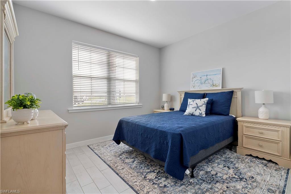 17911 Shade Tree LOOP