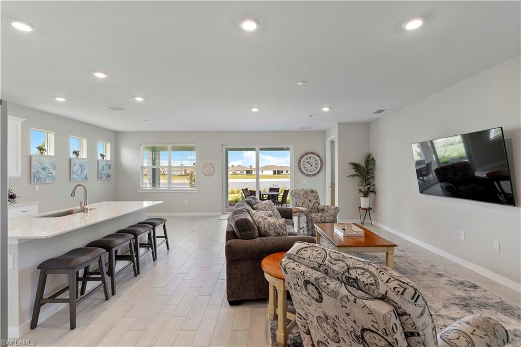 17911 Shade Tree LOOP