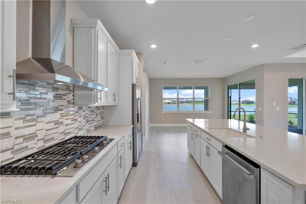 16056 Shoreline Drive