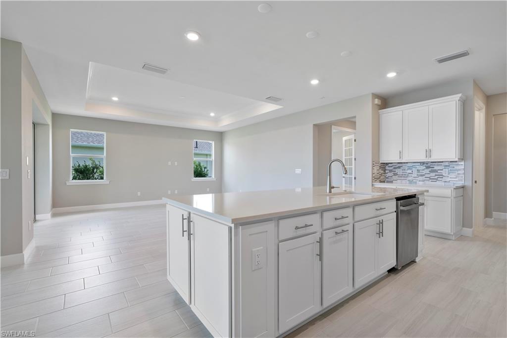 16056 Shoreline Drive