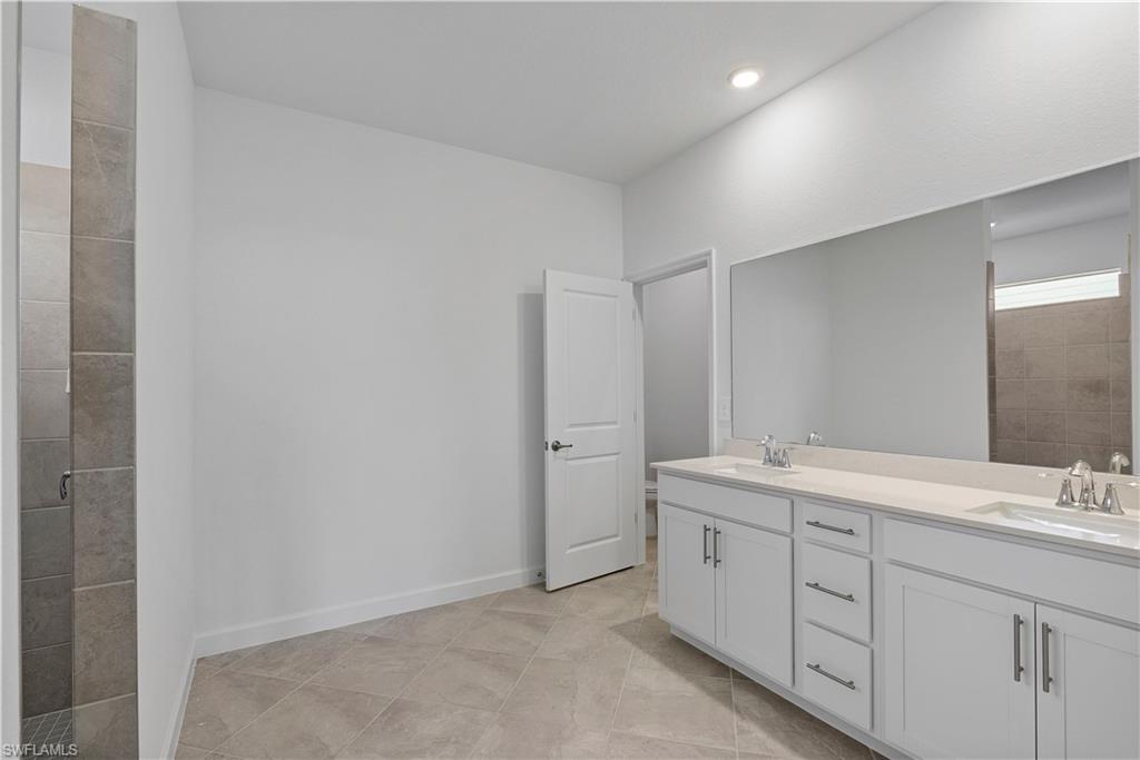 15078 White Pearl RD