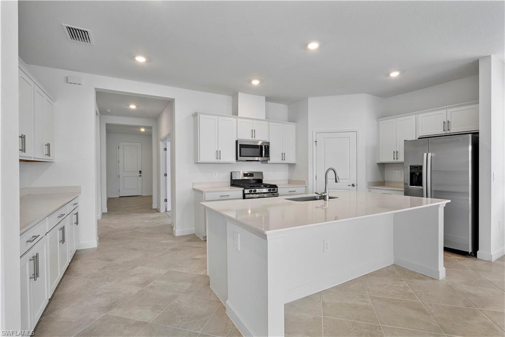 15078 White Pearl RD