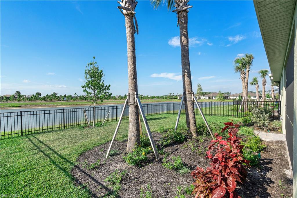 43847 Blue Heron LN