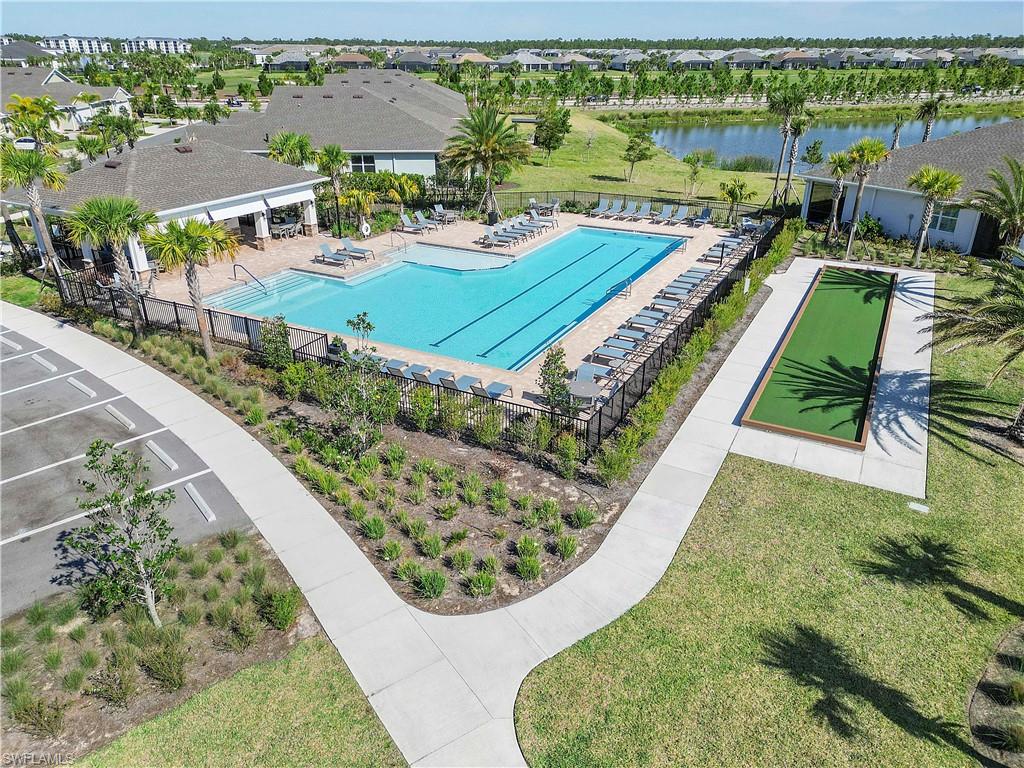 43847 Blue Heron LN