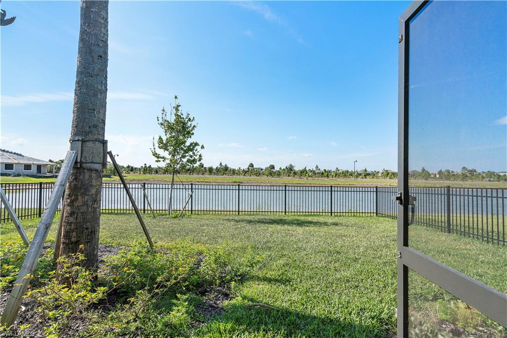 43847 Blue Heron LN
