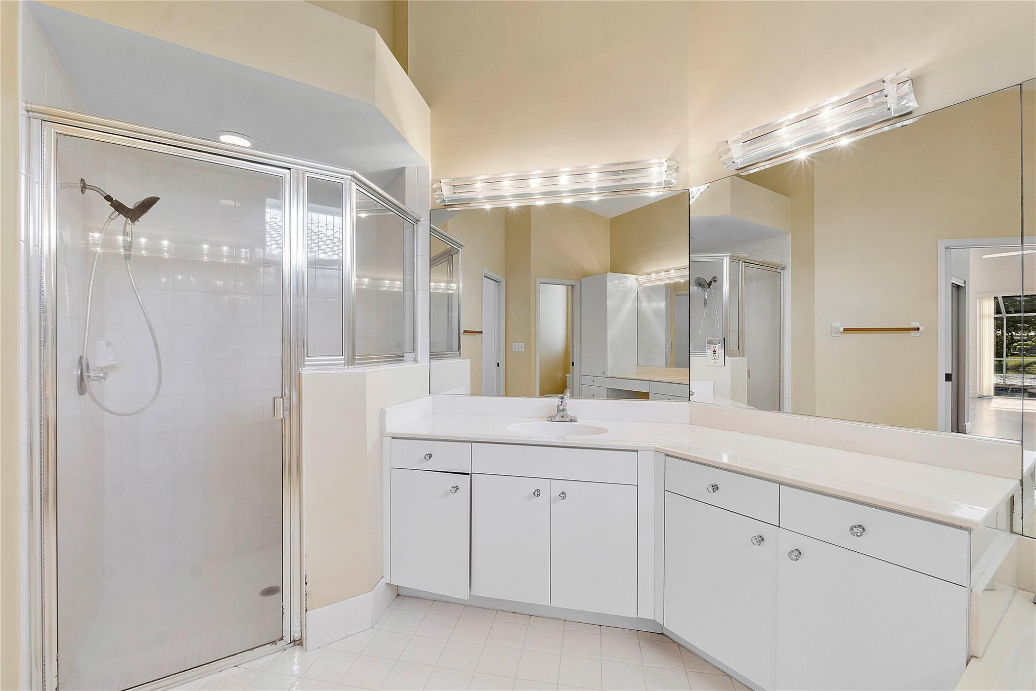 10742 NW 49th Mnr