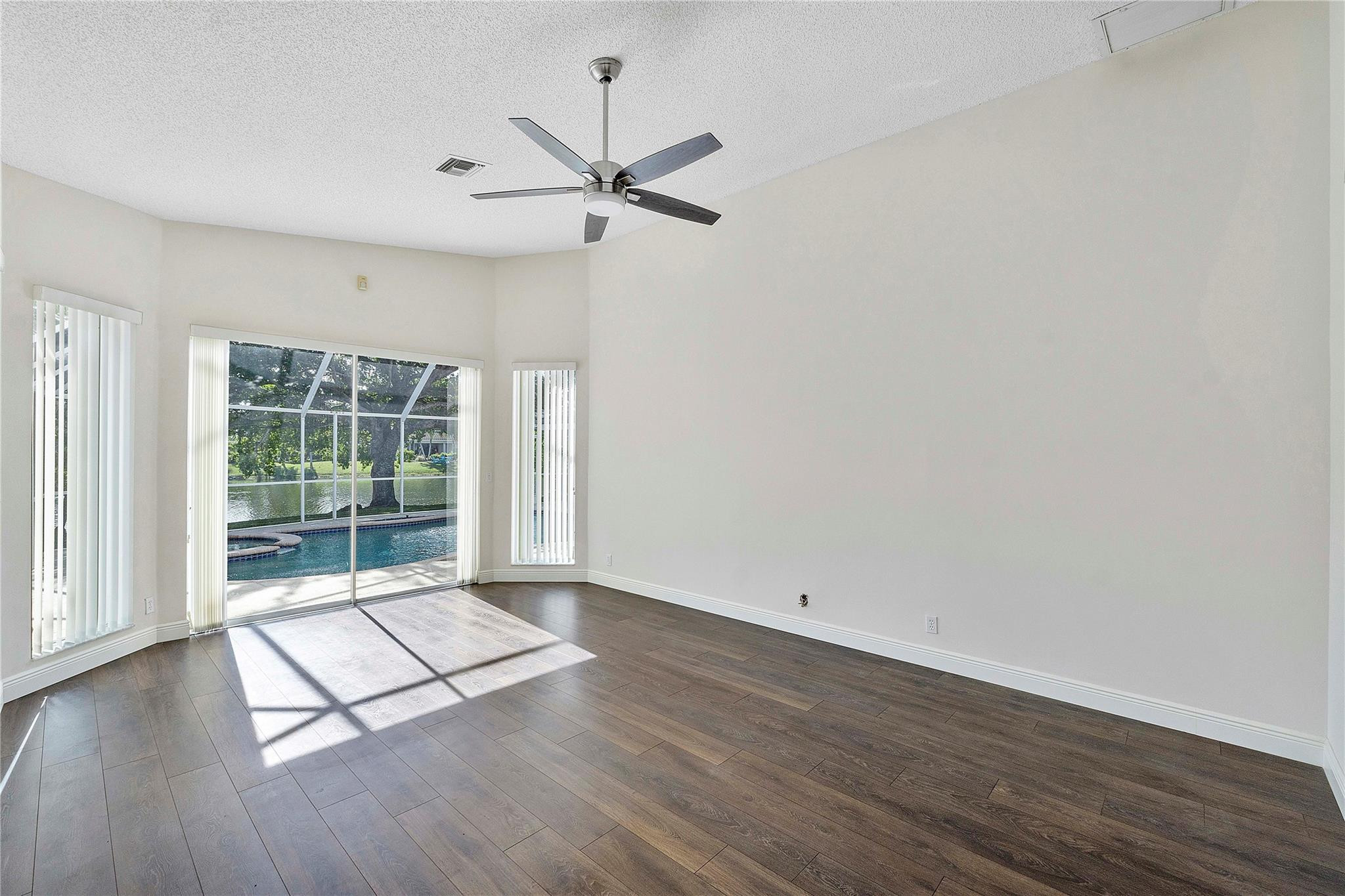 10742 NW 49th Mnr