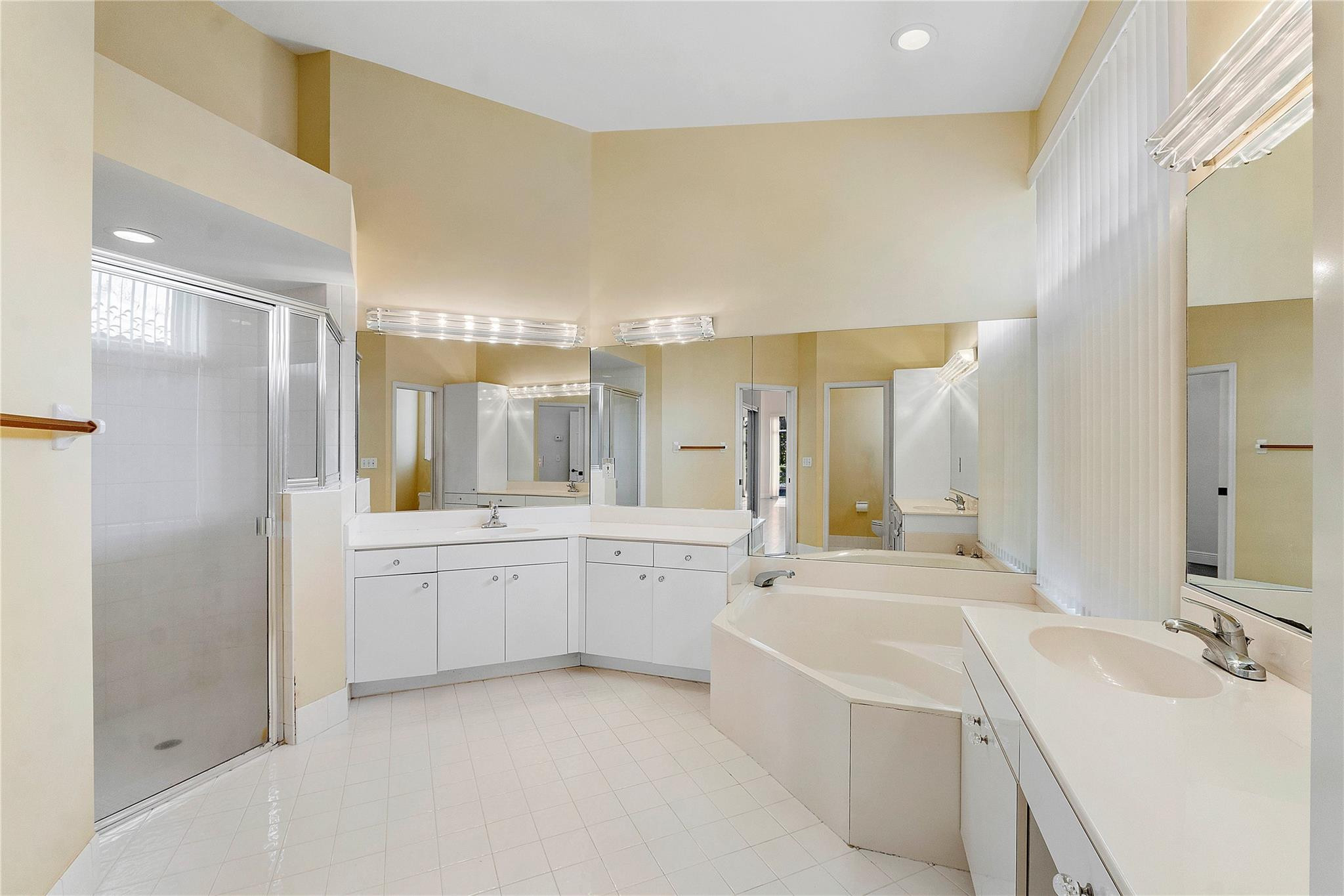 10742 NW 49th Mnr