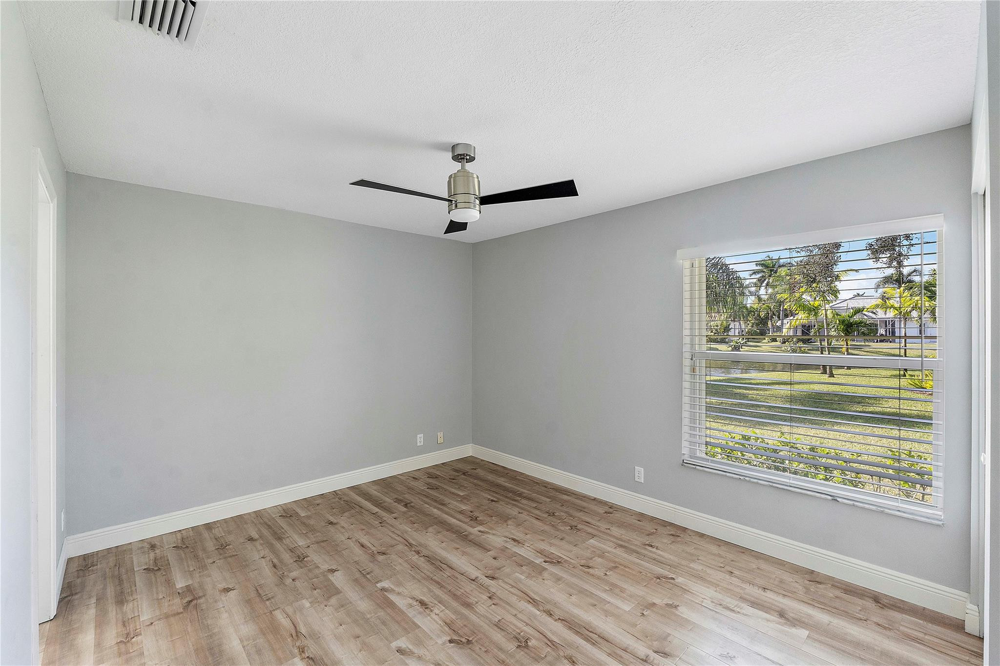10742 NW 49th Mnr