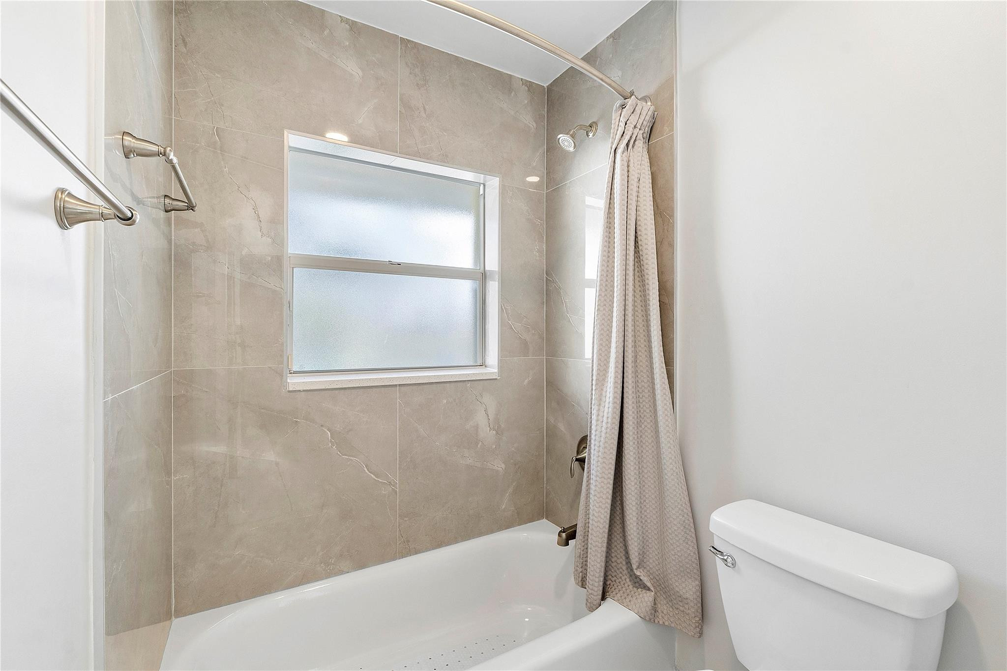 10742 NW 49th Mnr