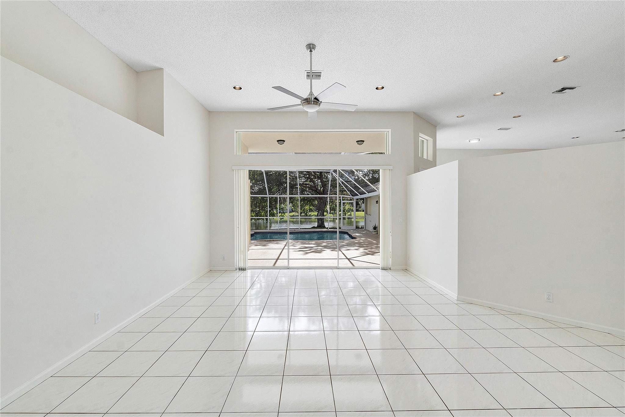 10742 NW 49th Mnr