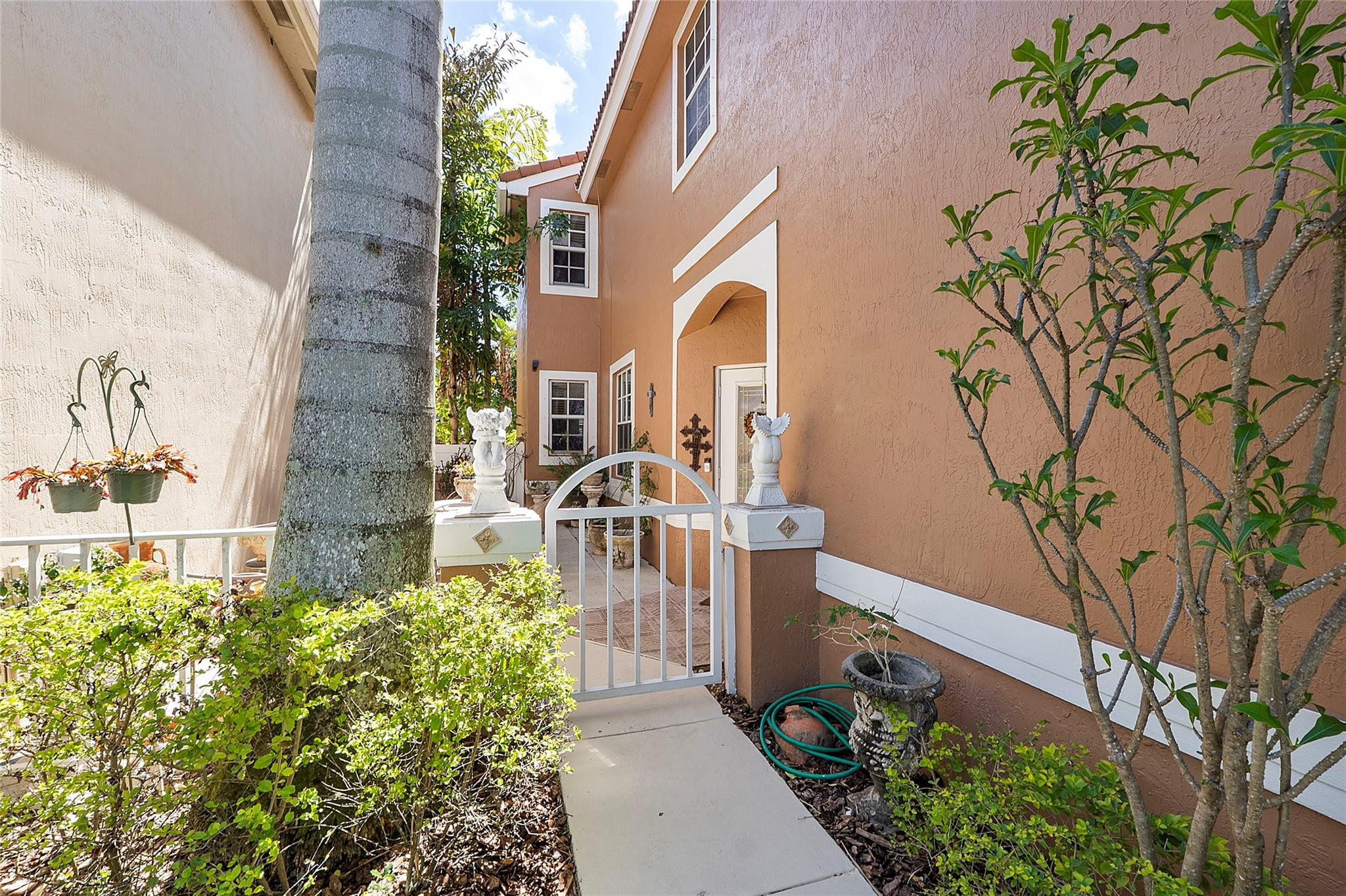 11282 NW 46th Dr