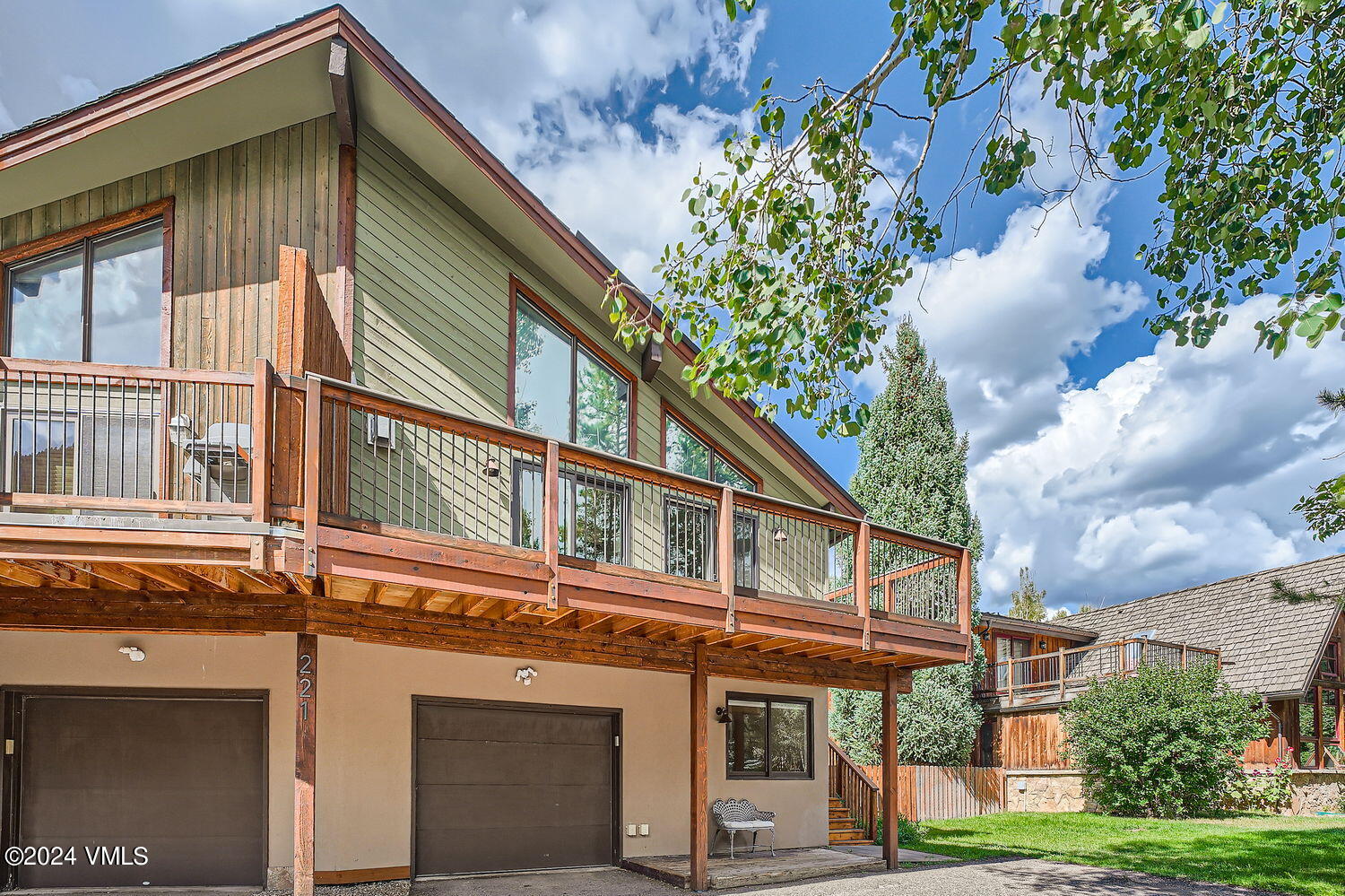 221 stone creek Drive, 2