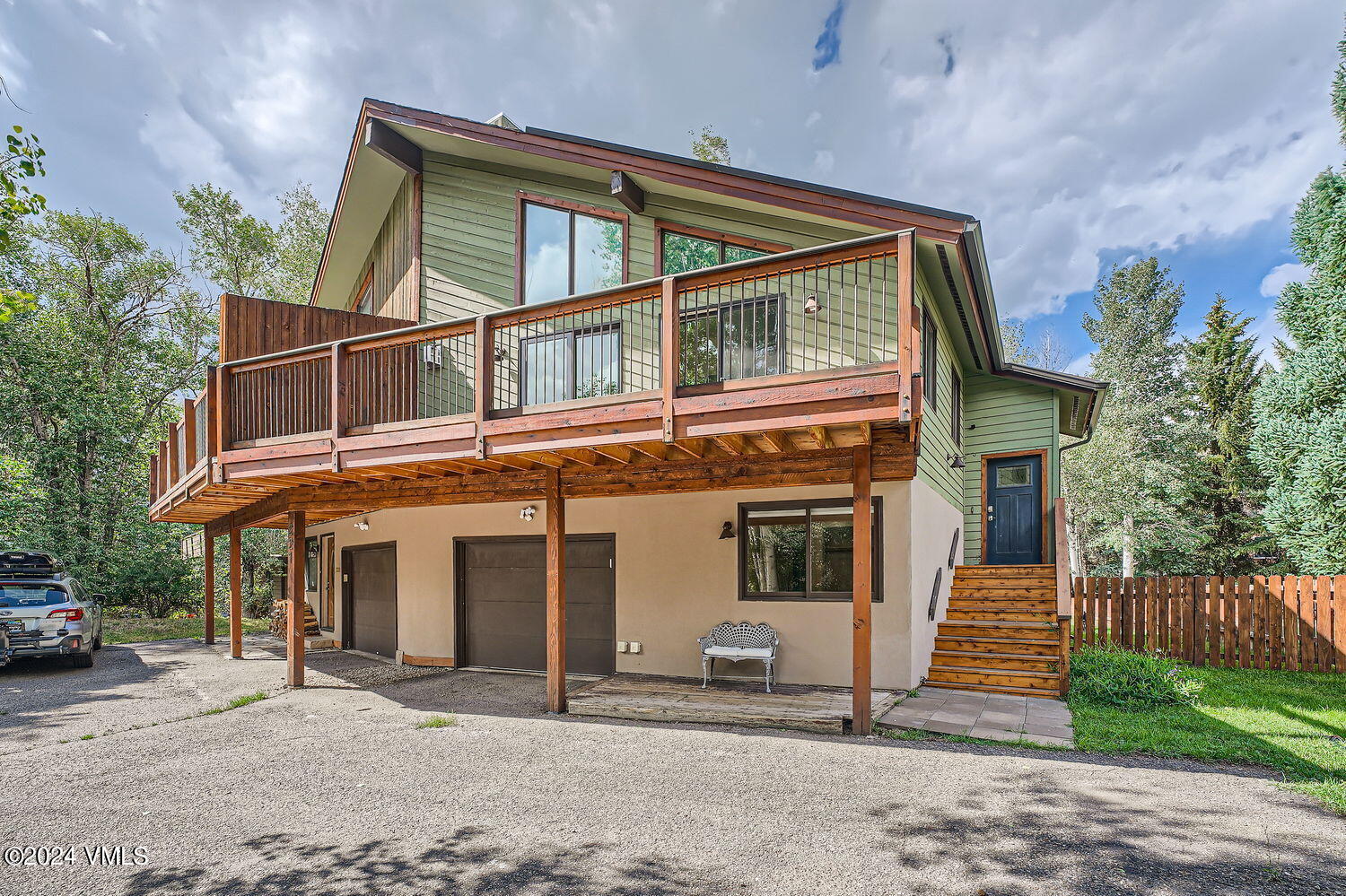 221 stone creek Drive, 2