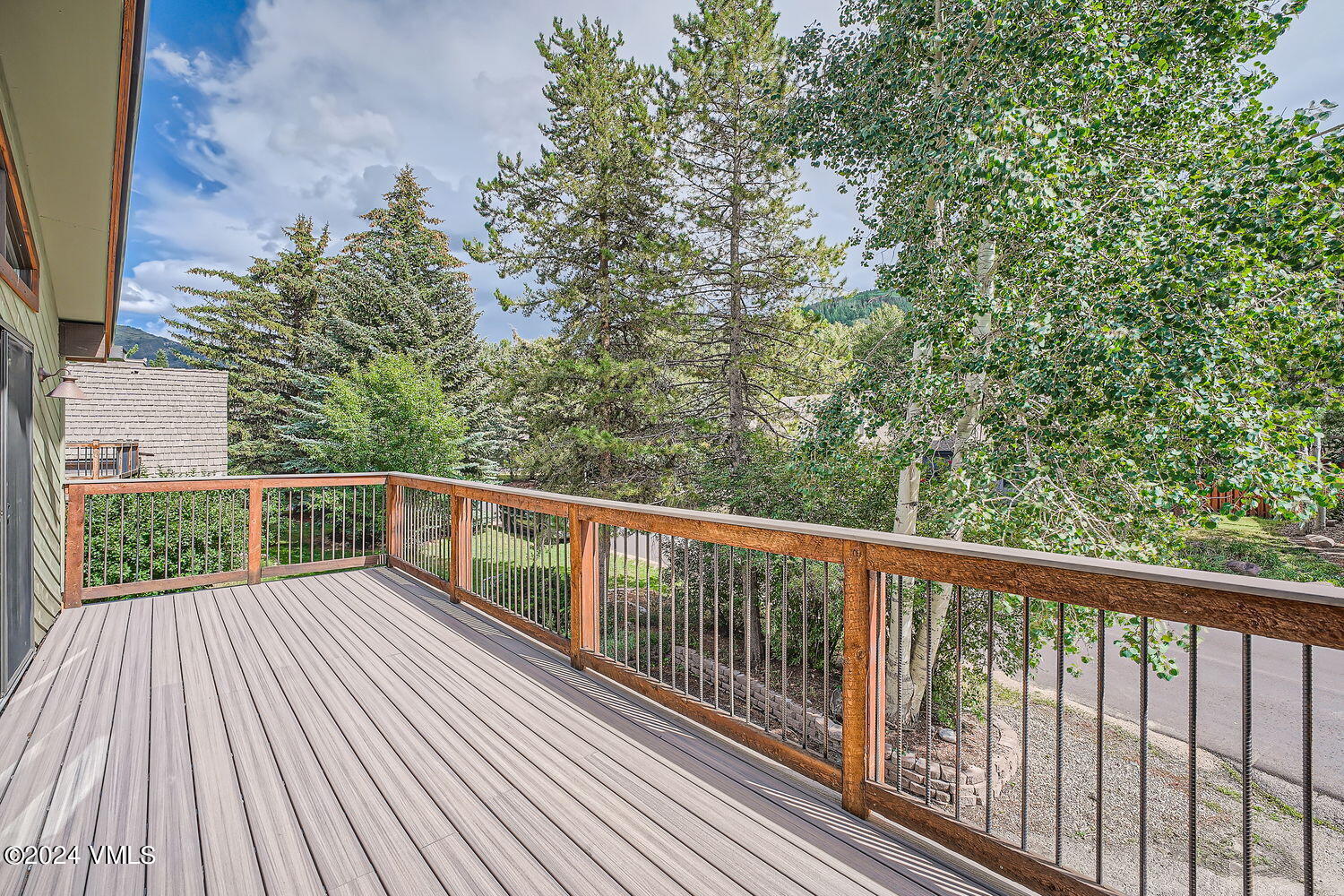 221 stone creek Drive, 2