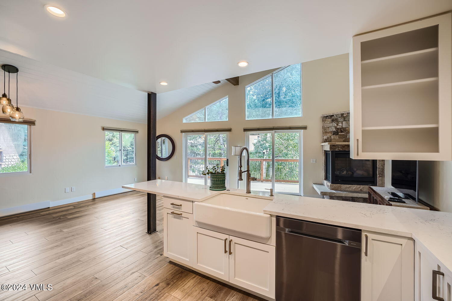 221 stone creek Drive, 2