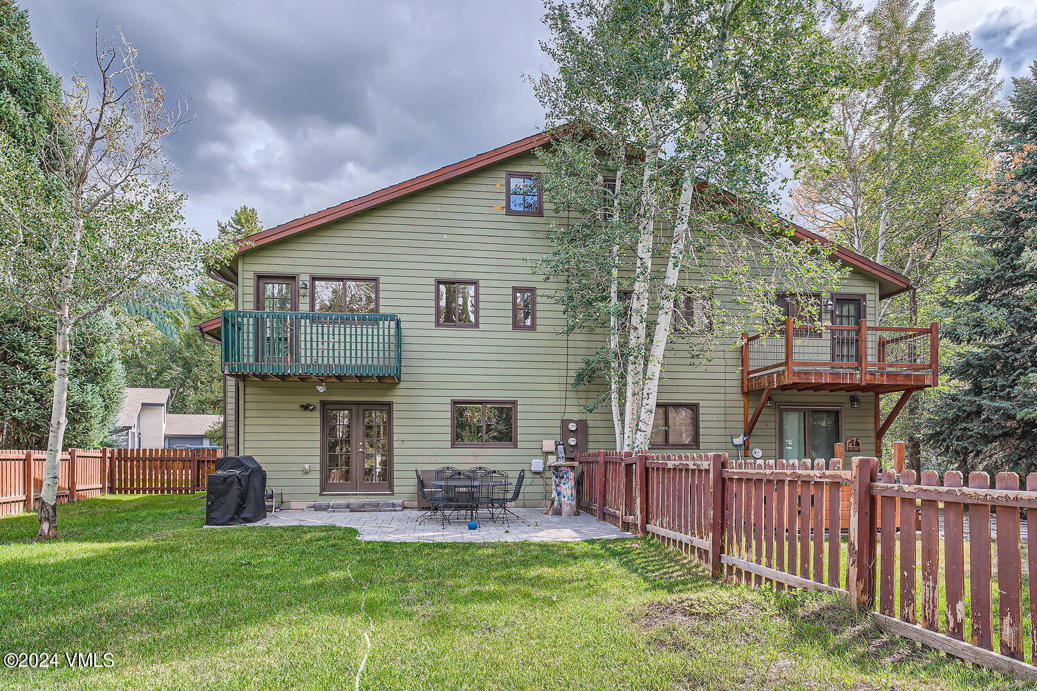 221 stone creek Drive, 2