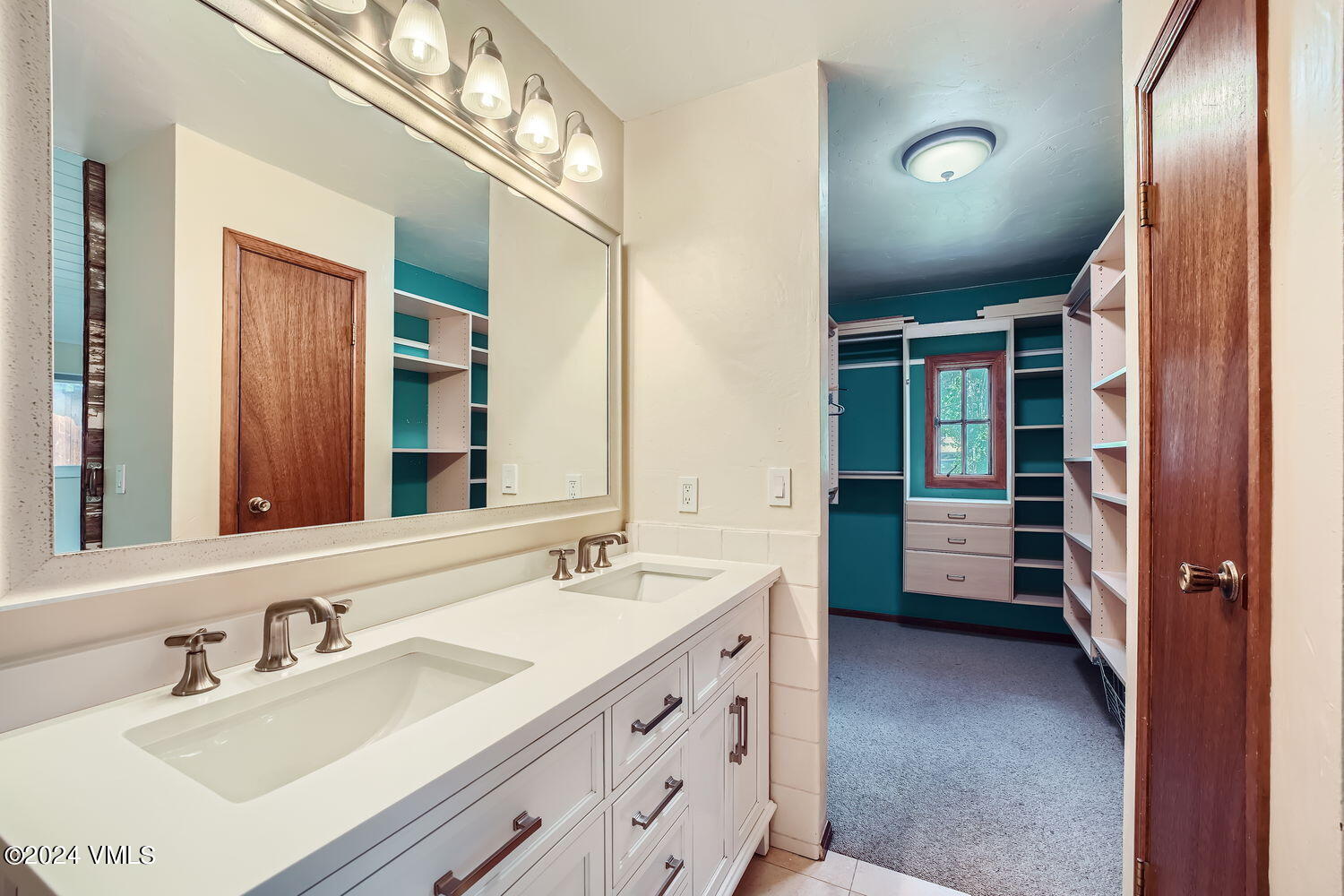 221 stone creek Drive, 2