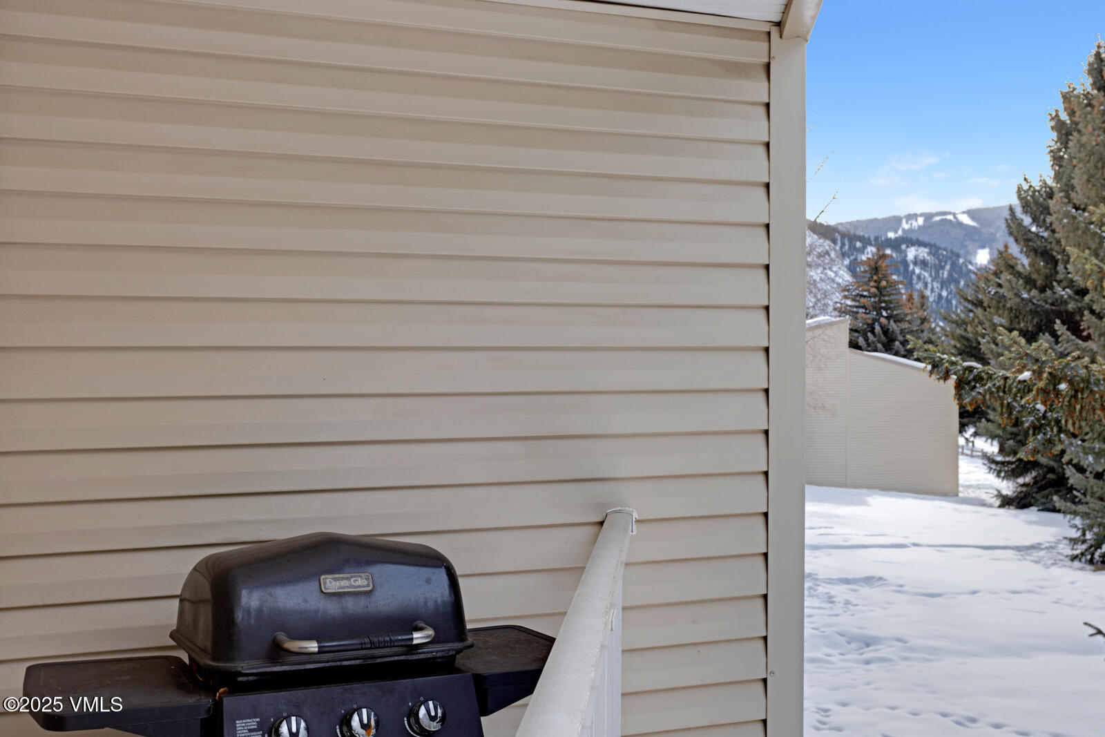 414 W Beaver Creek B-21