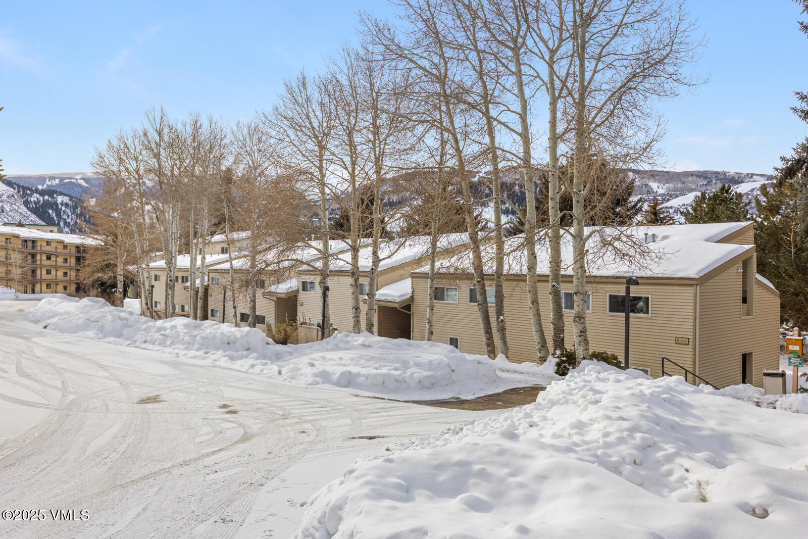 414 W Beaver Creek B-21