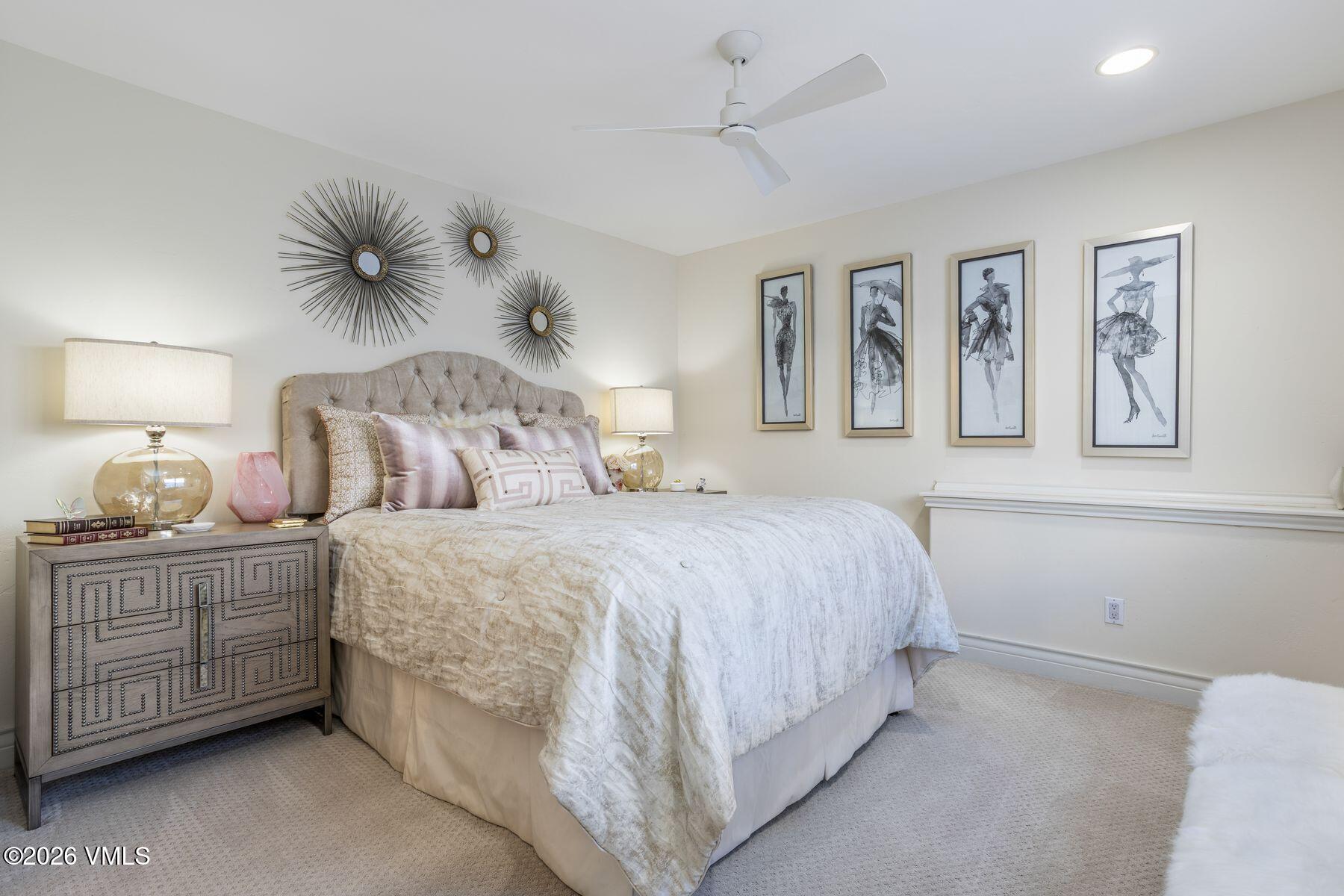 21 Hackamore Road W