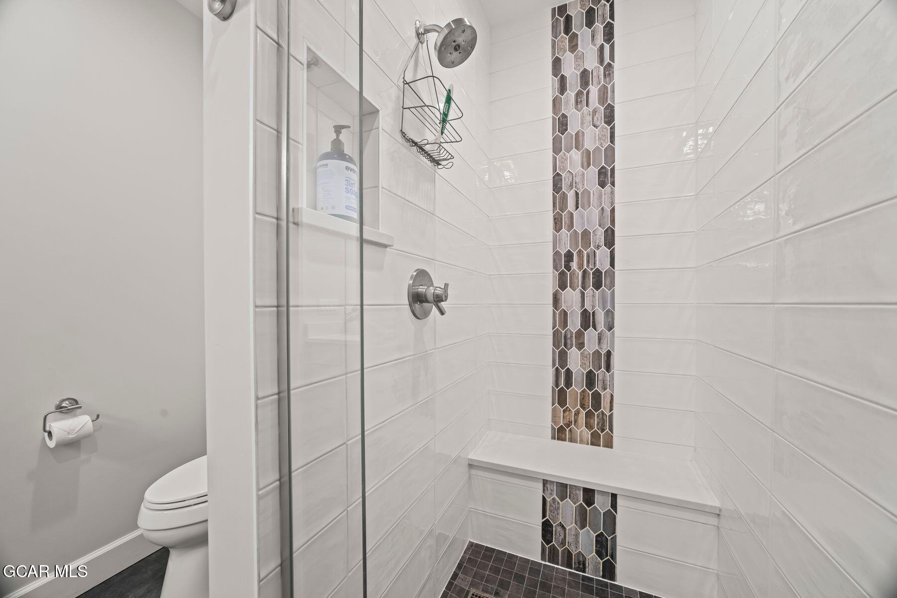 828 Grand Avenue c201