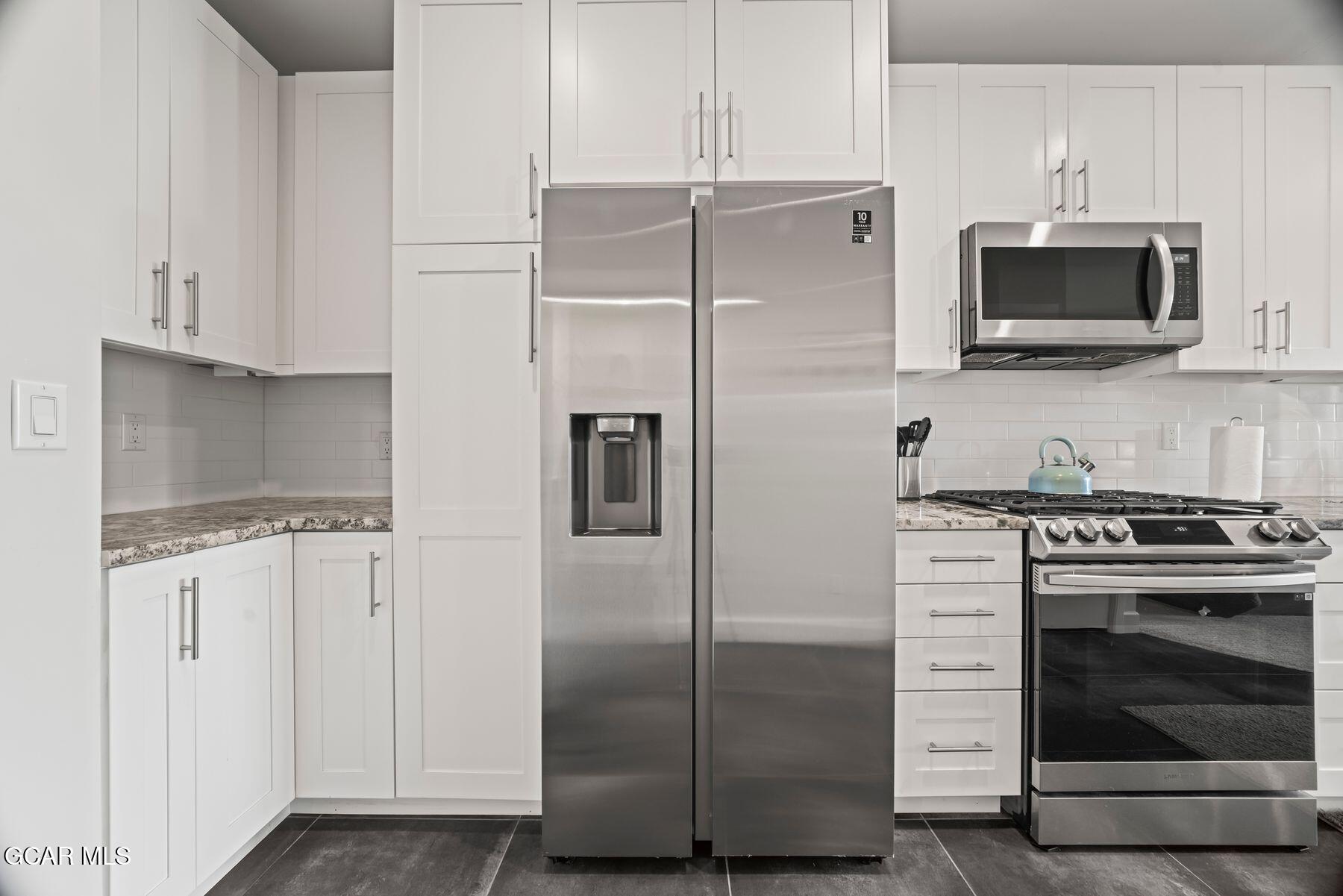 828 Grand Avenue c201