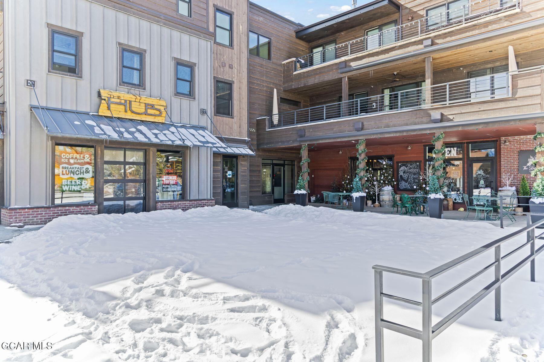 828 Grand Avenue c201