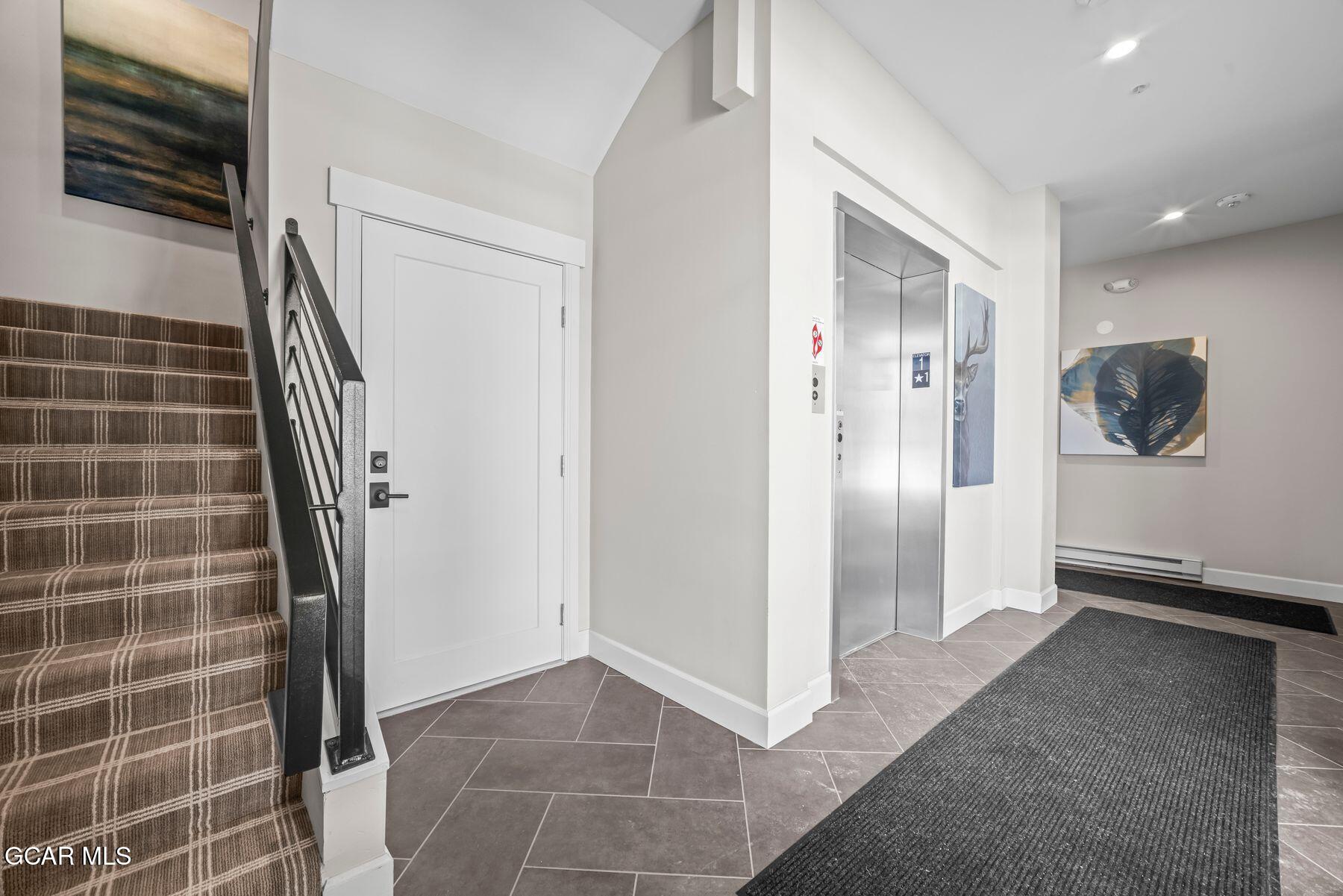 828 Grand Avenue c201