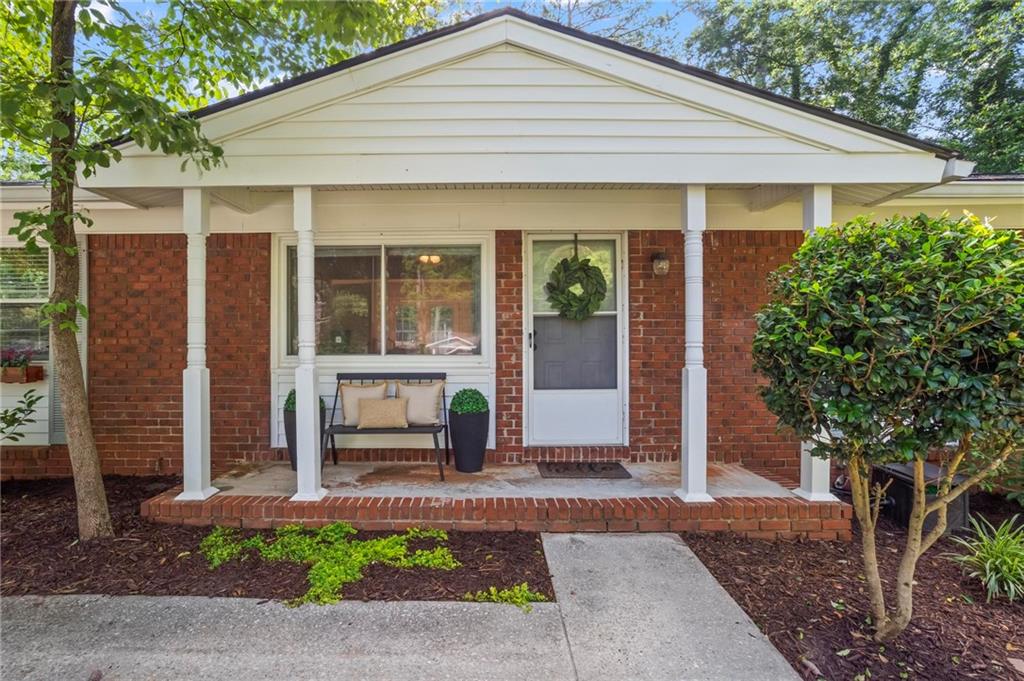 2703 Carolyn Drive SE