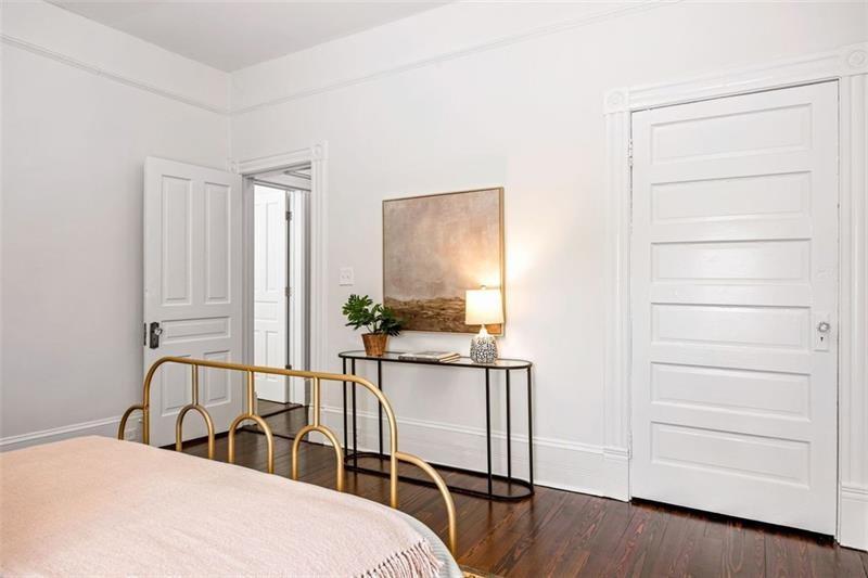 513 Saint Charles Avenue NE